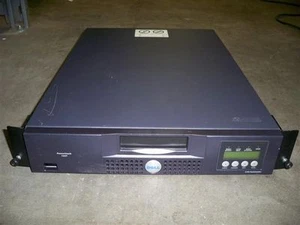 Chargeur automatique de bande DELL Powervault 122T DLT VS-80 8 emplacements montage en rack 40 Go natif - Photo 1/1