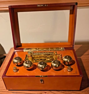 Mr Christmas Gold Label Concertina Music Box WORKS Battery Operated - Picture 1 of 16