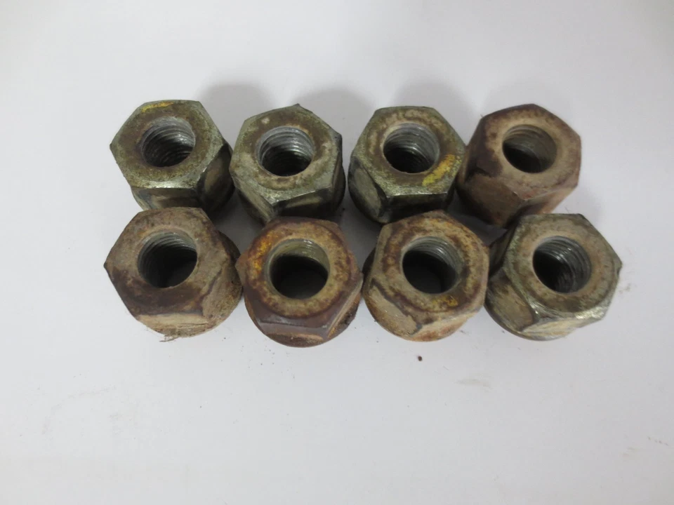 Honda Recon 250 2001 usado OEM tuercas de 8 ruedas Foto 1 de 1