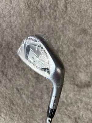 *** BRAND NEW *** Mizuno JPX 900 Forged 9 Iron Dynamic Gold S300 Stiff - Image 1 of 4