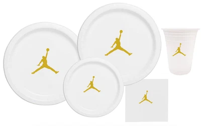 Platos de papel Jumpman blanco y dorado | Suministros de fiesta de cumpleaños de baloncesto | 60 piezas Foto 1 de 4