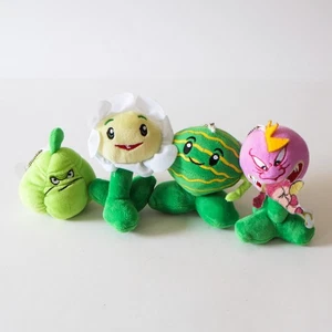 PLANTS VS ZOMBIES Stofftier Plüsch Konvolut Pflanzen - Bild 1 von 4