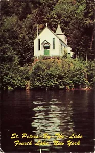 Chiesa di San Pietro sul Lago 4° Lago, Adirondacks Vintage PC Pubblicato 1965 - Foto 1 di 2