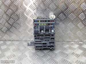 Honda FR-V 2009 caja de fusibles RHD debajo del capó SJHE013 - Imagen 1 de 5
