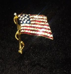 Rafaelian red white blue 4th of July American flag brooch - Picture 1 of 2