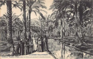 Libia - Guerra Italo-Turca - Tripoli - Bambini che si rifugiano nel palmeto t - Foto 1 di 2