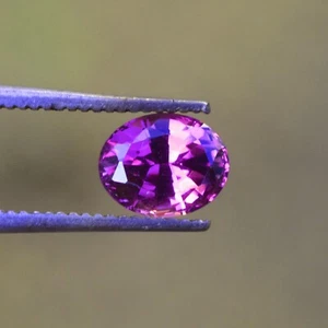 Espinela natural impecable de Sri Lanka rosa púrpura de 1,15 quilates forma ovalada - Imagen 1 de 5