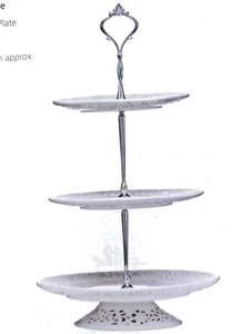NEW CERAMIC 3 TIER PLATE CAKE STAND IN SOFT CREAM WITH AN ELEGANT LACE DESIGN - Picture 1 of 9