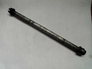 Yamaha Genesis FZ 750 2KK Rear Wheel Axle - Picture 1 of 1