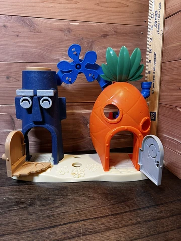 SpongeBob and Squidward play house 2013 Cover