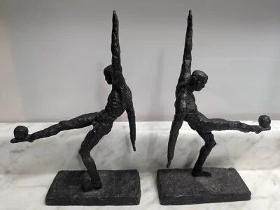 FINALES DE LIBRO Fútbol Jugador Hierro Forjado Decorativo Deportes Metal Escultura Foto 1 de 4