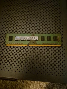 Samsung 8GB 2Rx8 PC3L-12800U-11-13-B1 ECC Unbuffered Memory M378B1G73EB0-CK0 - Picture 1 of 3