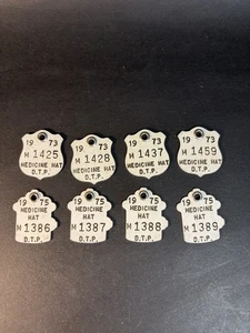 8 Vintage 1970’s Medicine Hat, Alberta, Canada, Aluminum Dog Tag Tax Licenses - Bild 1 von 13