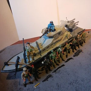 LANARD -CORPS ELITE - PT BOAT WITH LIGHTS AND SOUNDS + 11 FIGURES + WEAPONS - Picture 1 of 9
