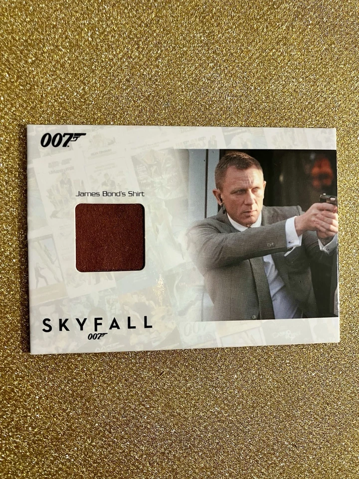 CAMISA JAMES BOND AUTÓGRAFOS Y RELIQUIAS SSC4 DANIEL CRAIG RELIQUIA MANCHA DE SANGRE #/200 Foto 1 de 2