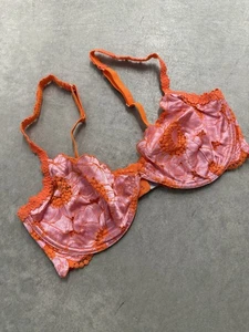 Savage X Fenty Lace Orange / Pink Lace Underwire Bra US 36 DD - Picture 1 of 12