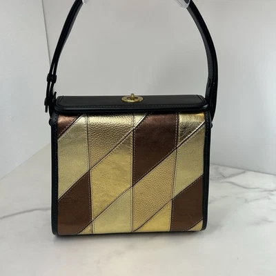 蔻驰定制 Turnlock 单肩包可爱几何包 — 第 1/4 张图片