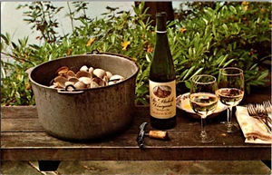 Postcard Freshly Dug Clams and St Michelle's Semillon Woodinville Washington - Bild 1 von 2