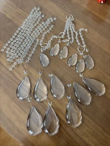 Vintage Kronleuchter Prismen Konvolut, 2 Größen birnenförmige Tropfen, flach auf einer Seite - Bild 1 von 5