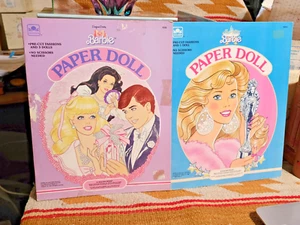2 alte Superstar & Parfum hübsche Barbie Papierpuppenbücher unbenutzt Ken Barbie fast neuwertig - Bild 1 von 14