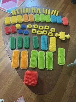 Vintage Lot of Bristle Blocks 50 Pieces - Image 1 of 4