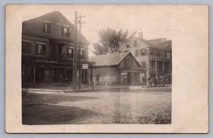 Central House Street View RPPC Uxbridge MA Massachusetts? Cartolina L5 - Foto 1 di 3