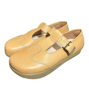 KALSO Earth Faroe Lotus Mary Jane Lederschuhe mit negativem Absatz - Natur 9,5 - Bild 1 von 8