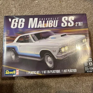Revell 1/24 1966 Chevy Malibu SS 2n1 Plastic Model Kit 85-4520 - Picture 1 of 1