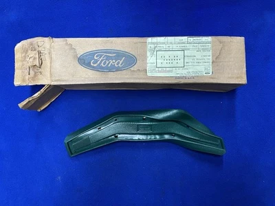 Almohadilla de bocina verde Ford genuina NOS D7AZ-13A915-A Foto 1 de 4