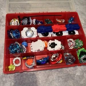 ENORME LOTE Grande Beyblade Burst con Estuche Lanzadores 🔥!!️ - Imagen 1 de 6