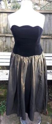 Vestido de baile bustier festoneado terciopelo vintage años 80 con falda de red dorada Reino Unido 14 Foto 1 de 4