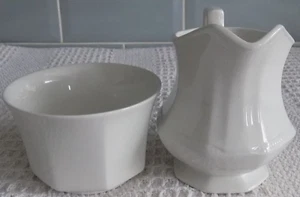 Johnson Bros Heritage azucarero blanco y jarra de leche, - Imagen 1 de 3