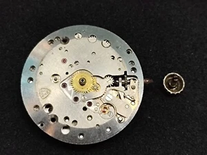 ROAMER AUTOMATIC MOVEMENT CAL NO.-MST-420 CROWN AT-3 O'CLOCK B-605 - Picture 1 of 24