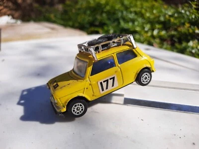 Corgi Toys 3396/69 - BMC Mini cooper S Rallye Jaune 1:43 - Photo 1/4