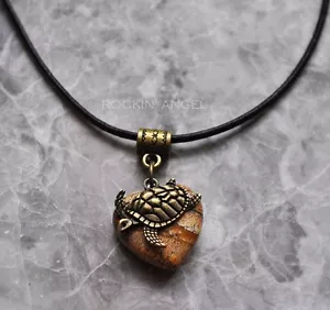 Natural Picture Jasper Heart & Turtle Pendant Necklace Marine Biology Sealife - Picture 1 of 2