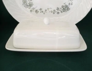 ❤️NIB 2-pc CORELLE Coordinates WINTER FROST WHITE Covered Butter Dish PORCELAIN - Picture 1 of 2