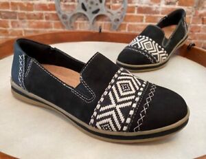 Earth Origins Black Embroidered Nubuck Slip-Ons Bailey New Flats Shoes
