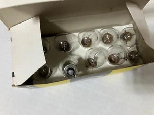 Flosser #5652 Automotive Bulb 24V 15W Box of 10 Made in Germany NOS - Picture 1 of 2