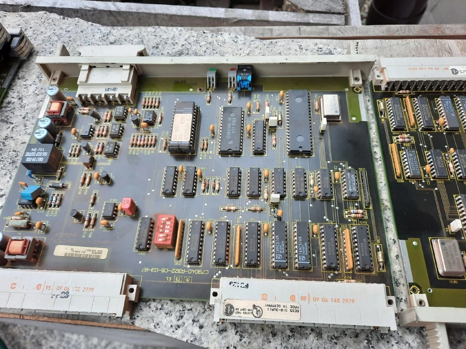 Módulo de entrada Siemens Simatic 6ES5318-3UA11, expansión de E/S PLC S5 - Imagen 1 de 2