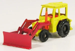 CORGI JUNIORS FERGUSON 3303 FARM TRACTOR SHOVEL BLADE PLOUGH JCB METAL BASE - Picture 1 of 5
