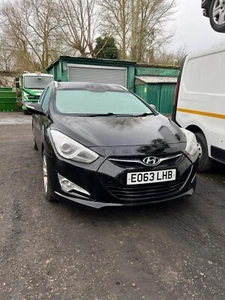 Hyundai I40 2013 Active Blue Drive CRDI capó parachoques rompiendo todo el vehículo - Imagen 1 de 3