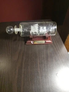 Vikings Longship Circa 7th Century Mayflower Glass Ship - Picture 1 of 13