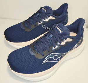 Saucony Triumph 23 Women's Size 8.5 High Cushioned Running Shoes Retail $170 - Picture 1 of 7