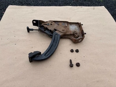 Pedal de freno de emergencia de estacionamiento Bronco 73-79 Ford Truck 78-79 1973-1979 1978-1979 Foto 1 de 4