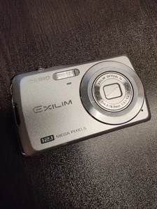 Casio EXILIM ZOOM EX-Z35 12.1MP Digital Camera - Silver 3x Optical 2.6" LCD - Picture 1 of 9
