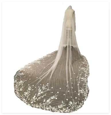 Velo de boda largo catedral con peine apliques de velo de novia encaje floral flor Foto 1 de 4