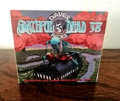 Dave's Picks Volume 35: Philadelphia Civic Center 4/20/84 Grateful Dead 3CD NEW - Image 1 of 4