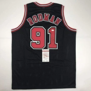 Autographed/Signed DENNIS RODMAN Chicago Black Basketball Jersey JSA COA Auto - Picture 1 of 4