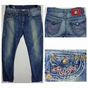 TRUE RELIGION Herrenjeans blau/rot Ricky Super T gerades Bein Größe 32W 28L - Bild 1 von 10