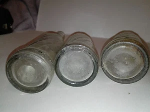 Juego de 3 botellas de cristal vintage - Imagen 1 de 2